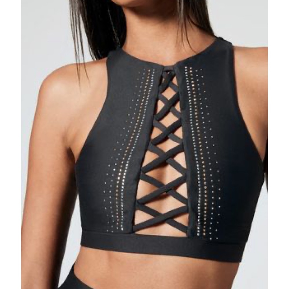 BEACH RIOT Criss Cross Studded Black Sporty Sports Bra Size Small